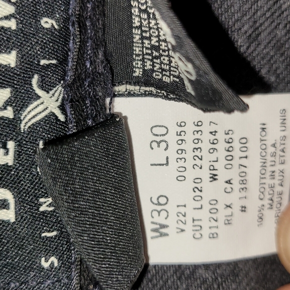 Vintage. Made in USA. 90s. Eddie Bauer. Jeans. Mens size w36 l30 - Picture 6 of 6